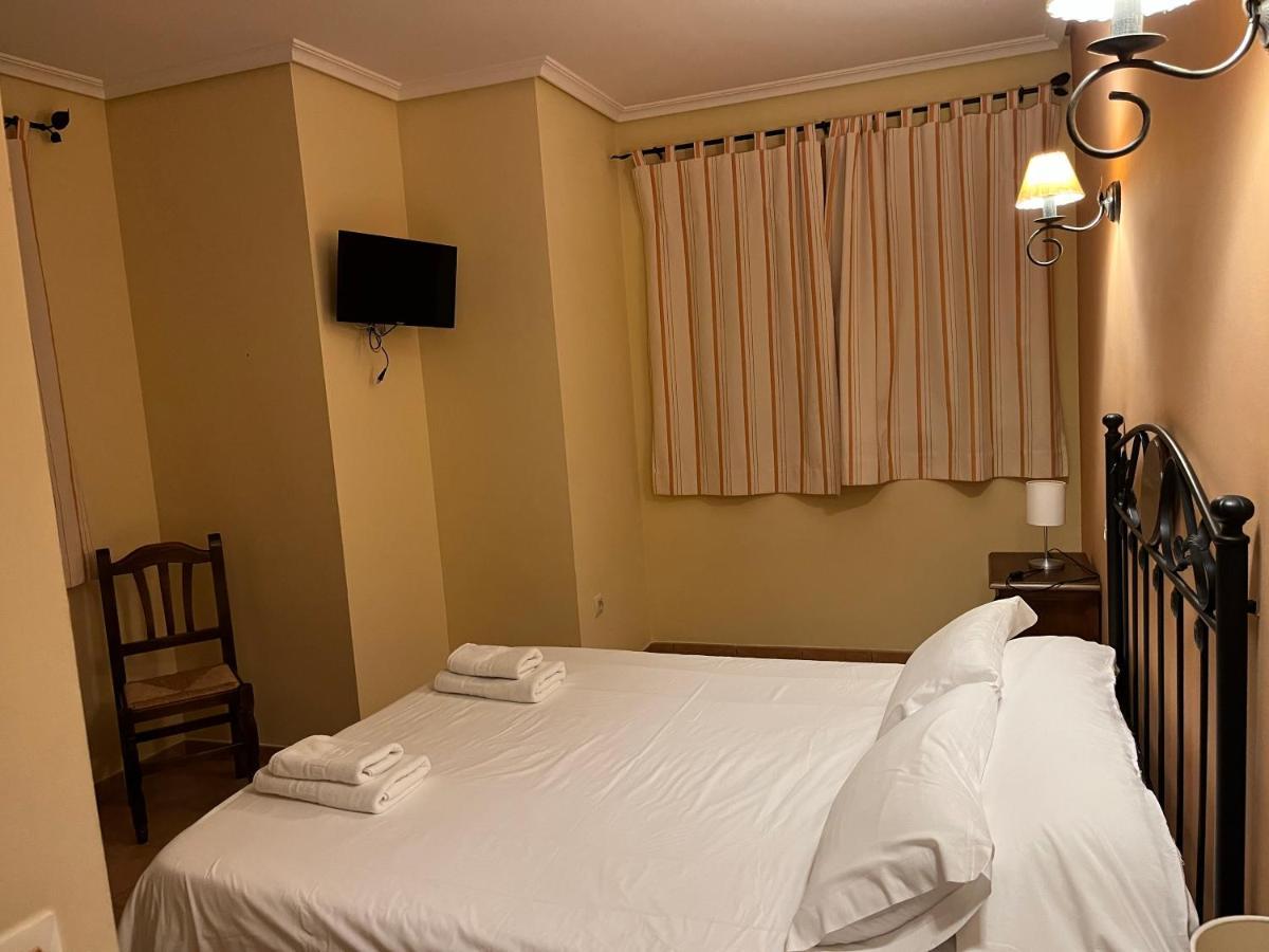La Rueda Hotell Riópar Eksteriør bilde